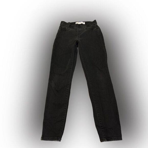 Signature Levi’s Pull-On Skinny Jeans - Picture 1 of 8